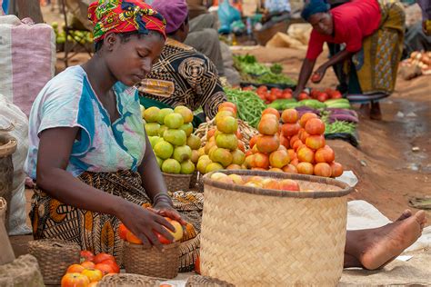 Market Day in Malawi - MunKallio