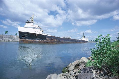 Saint Lawrence Seaway | Saint lawrence river, Saint lawrence seaway, Great lakes ships