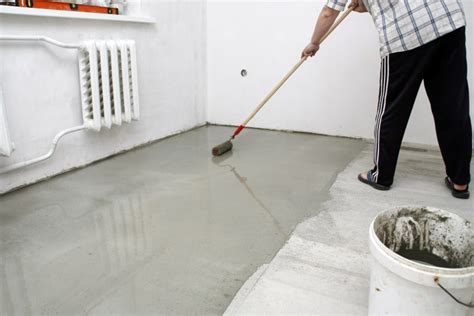 5 Best Garage Concrete Floor Paints (April 2022 Update)