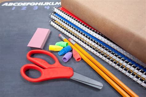 What Are The Best Scissors For Cutting Paper? [Inc. Examples] - CraftsBliss.com