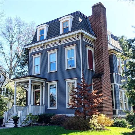 25 Gorgeous Mansard Roofs With Pros And Cons - DigsDigs