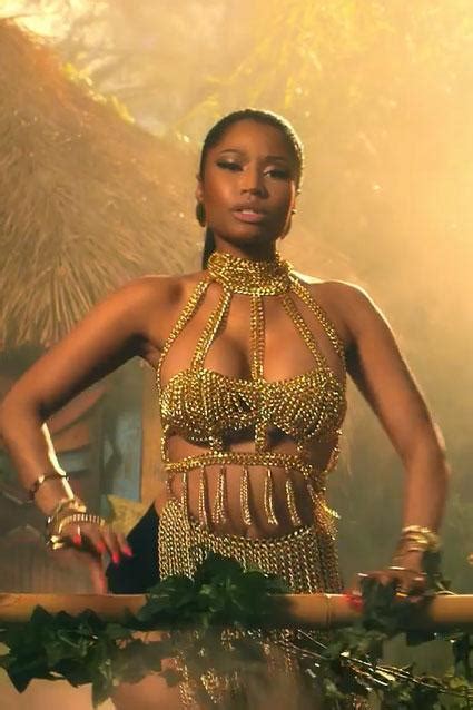 Everything Nicki Minaj Wore (Or Didn't Wear) in 'Anaconda ...