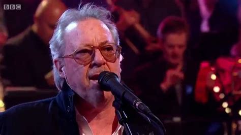 Boz Scaggs - Lowdown (Jools Annual Hootenanny 2015) - YouTube