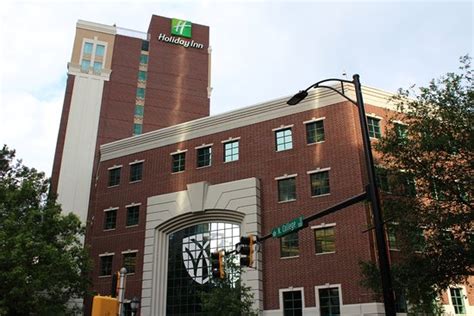 HOLIDAY INN CHARLOTTE - CENTER CITY $77 ($̶1̶4̶4̶) - Updated 2021 Prices & Hotel Reviews - NC ...