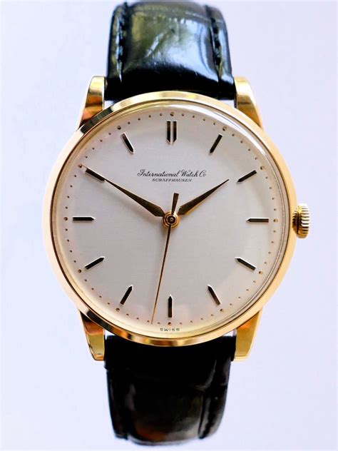 IWC Schaffhausen 18K Solid Gold Dress Watch 1951 - Farfo.com