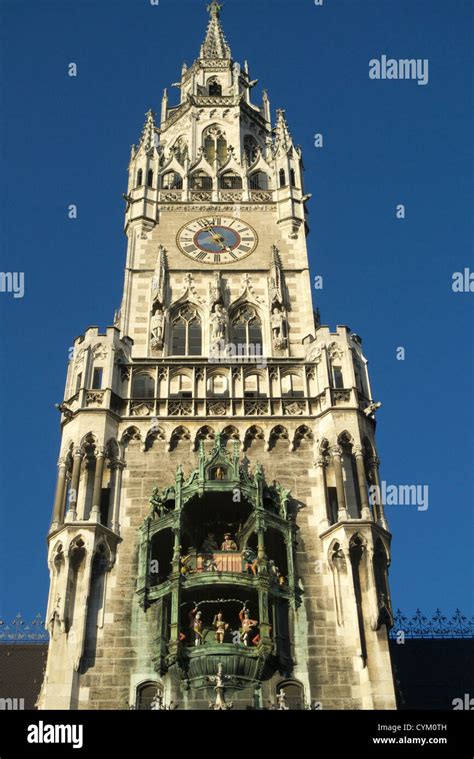 Glockenspiel Marienplatz Munich Centre Stock Photo - Alamy