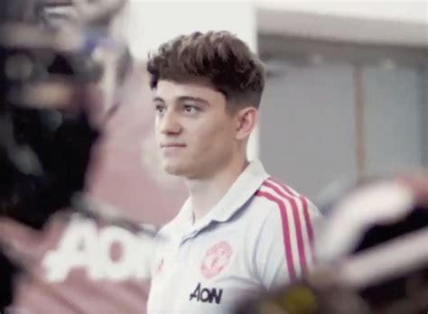 Confirmed: Daniel James signs for Manchester United — Stretty News