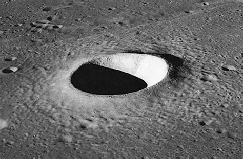 Can impact craters on the moon act like giant radio telescopes? - Astronomy Stack Exchange