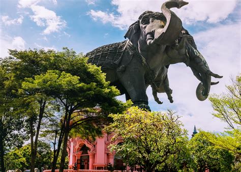 The Erawan Museum in Bangkok, Thailand: Photography and Family Fun | Jake and Dannie