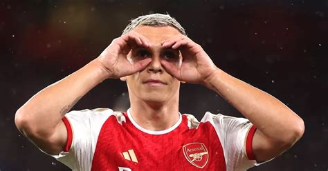 Leandro Trossard's goal celebration explained after Arsenal fans notice unique gesture - Mirror ...