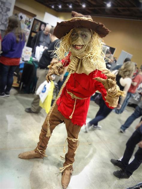 Artist Abe, Batman Animated Series Scarecrow cosplay.