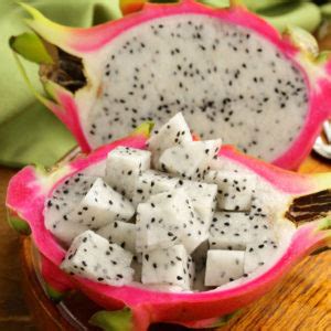 Dragon Fruit (Pitaya) | FoodnSport: Home of The 80/10/10 Diet by Dr ...