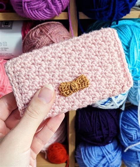 Free Crochet Pattern Video CHALLENGE: Card Holder Wallet (Learn how to – HELLOhappy