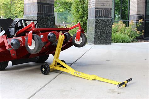 Best Lawn Mower Lift: An Ultimate Buying Guide