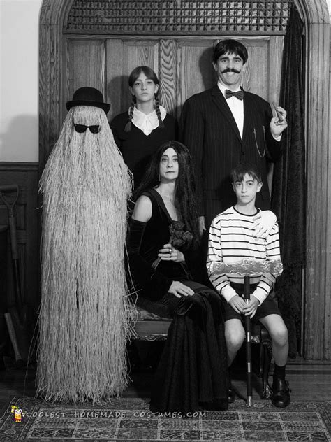 40+ Eccentric Homemade Addams Family Costumes