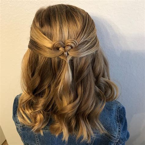 8 Cool Hairstyles For Little Girls That Won't Take Too Much Of Your Time | Lipstiq.com