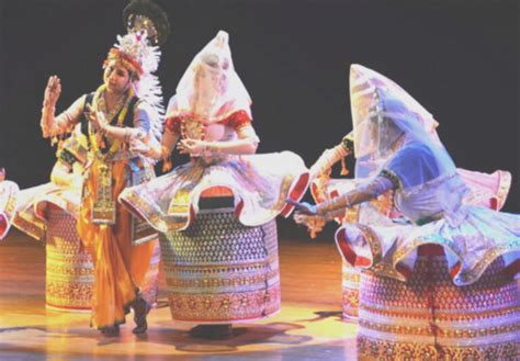 Dance Costumes of Manipur – Asia InCH – Encyclopedia of Intangible Cultural Heritage