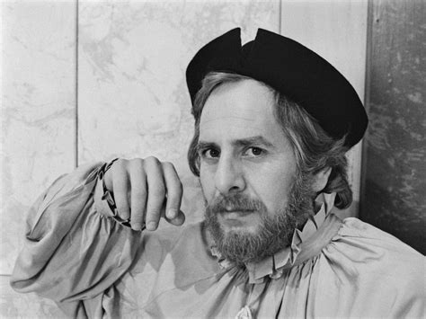 'Fiddler on the Roof' star Chaim Topol dies in Israel aged 87 | National Post