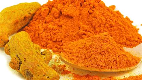 Natural Teeth Whitener with Turmeric | Top Natural Remedies