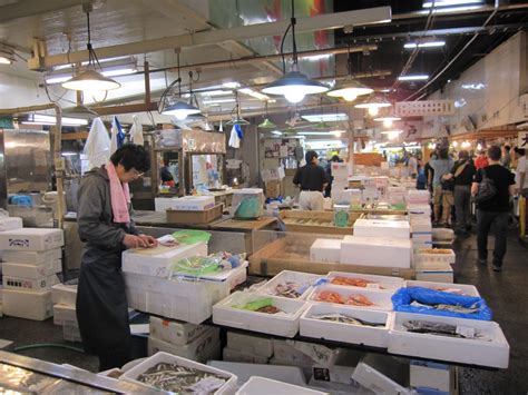 Tokyo’s Late Night Bars! World’s Largest Fish Market! Sushi For ...