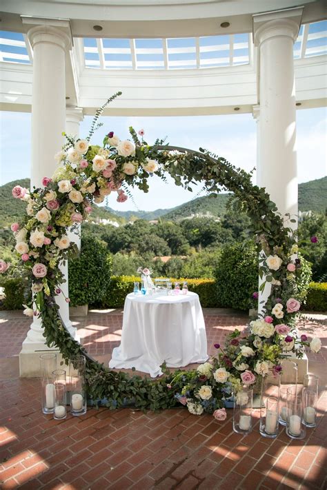 Circular arch at my wedding. | Vintage wedding flowers, Cheap wedding flowers, Wedding flower ...