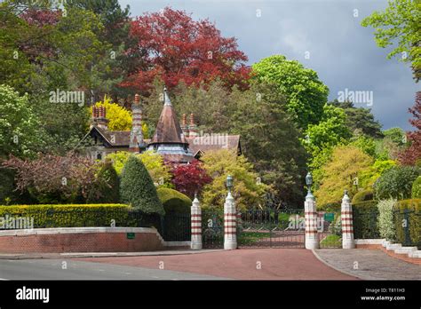 Friar park henley on thames hi-res stock photography and images - Alamy