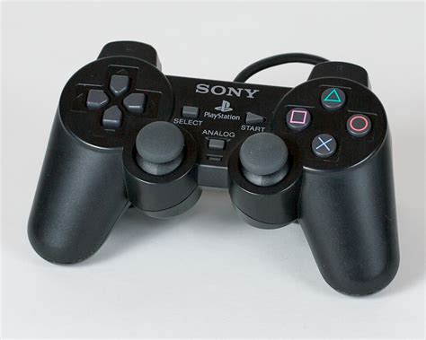 File:PS2 Dualshock2 Controller.jpg - Wikimedia Commons