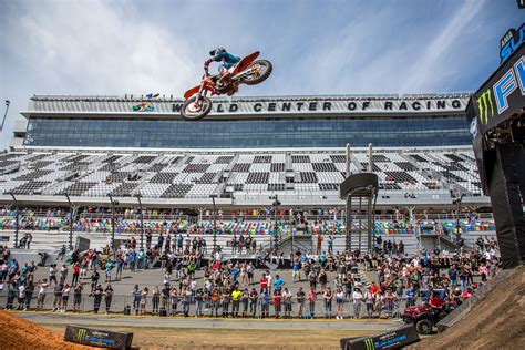 2019 Daytona Supercross Practice Gallery | Dirt Bike Magazine