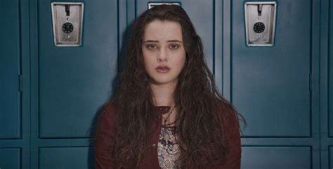 Watch First Trailer For Netflix's Selena Gomez-Produced Show 13 Reasons Why - GameSpot