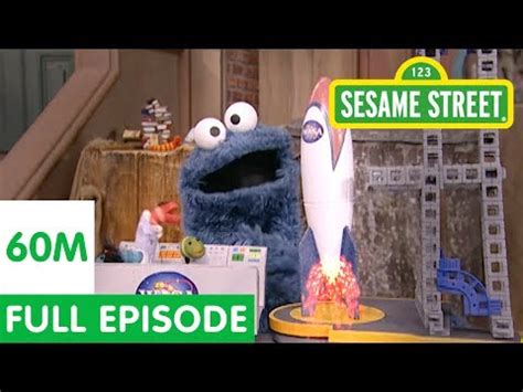 Cookie Monster Thinks the Moon is a Cookie | Full Episode | Safe Videos ...