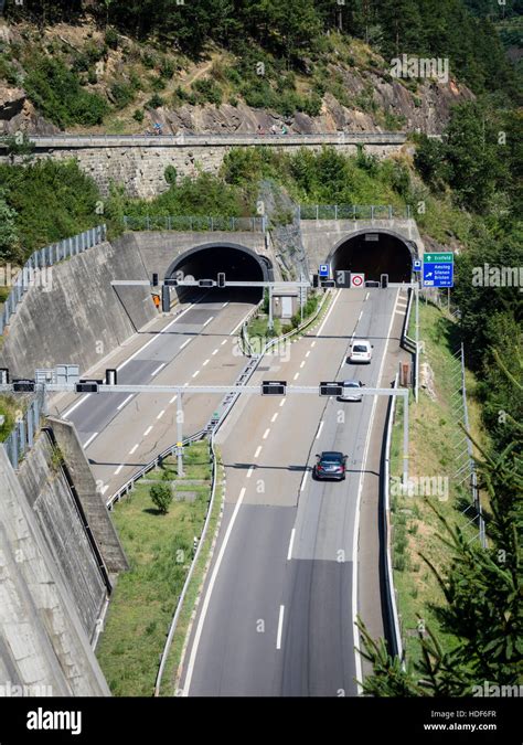 Gotthard-Tunnel - JuimaKalitza