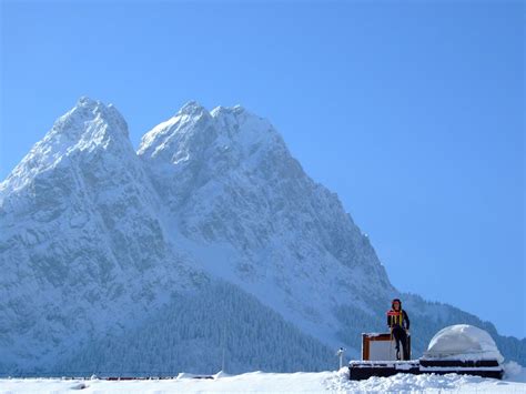 On the Zugspitze [IMAGE] | EurekAlert! Science News Releases