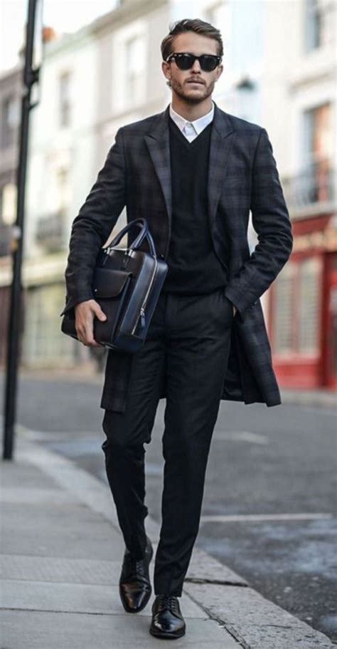 Pin by Cin Bluesky on Anzor Galison | Business casual men, Mens fashion ...