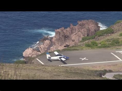 World's shortest commercial runway take off, Saba Airport : aviation