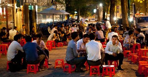 Street food Hanoi - The world's best foodie destination