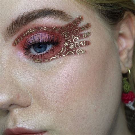 Luna Lovegood Spectrespecs makeup in 2022 | Luna lovegood makeup, Luna ...