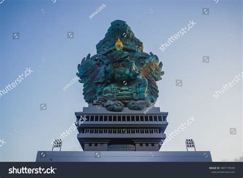 Huge Statue Garuda Garuda Wisnu Kencana Stock Photo 1887170539 ...