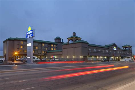 Days Inn by Wyndham Calgary South - ReservationDesk.com