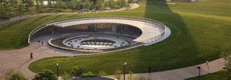 LEED Gold Gateway Arch Museum sports a 3-acre green roof in St. Louis