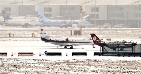 Birmingham Airport reopens runway as heavy snow blankets region - Birmingham Live