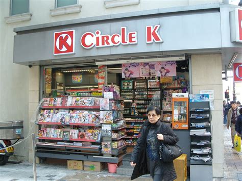 Circle K convenience store | 7-Elevens and Circle K stores a… | Flickr