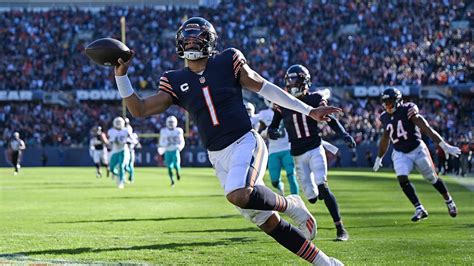 Bears Overreactions: Is Justin Fields Better Than Lamar Jackson? – NBC ...