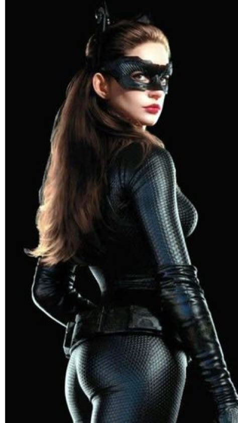 Catwoman Anne Hathaway Hot