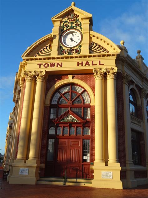 York town Hall. Built 1911 when York was prospering from t… | Flickr