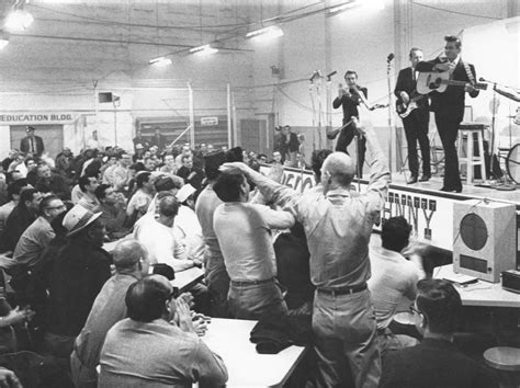 THIS DAY IN HISTORY – Johnny Cash performs at Folsom Prison – 1968 ...