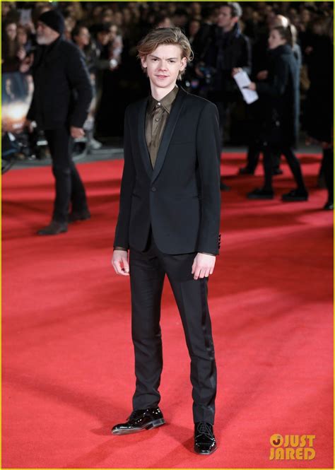 Dylan O'Brien & 'Maze Runner' Cast Walk Red Carpet at London Premiere ...