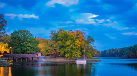 Tennessee Fall Colors- 15 Great Places to Enjoy Fall Foliage