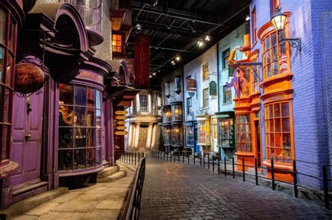 Diagon Alley: Warner Bros. Studio Tour Tokyo – The Making of Harry ...