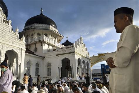 Managing the Voices of Islam in Indonesia - ISEAS-Yusof Ishak Institute