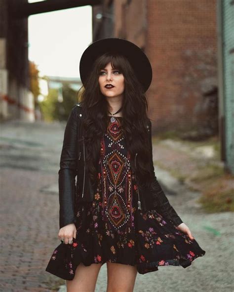 Outfits que harán match con tu alma oscura | Boho chic outfits, Hipster ...